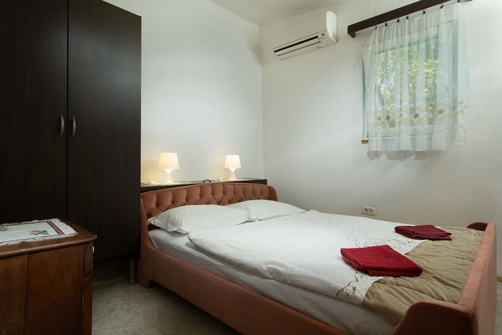 Farm Stay Ferjancic Vipava Exterior photo
